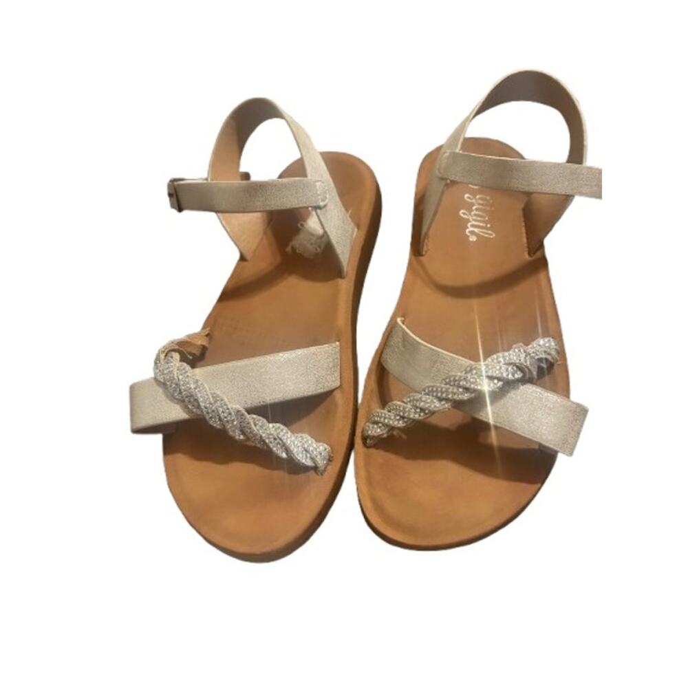 NWOT! Gigil (by Forever Link) Girls' Rhinestone Cross-Strap Sandal - SILVER - 2